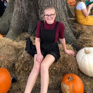 Meet your Posher, Courtney